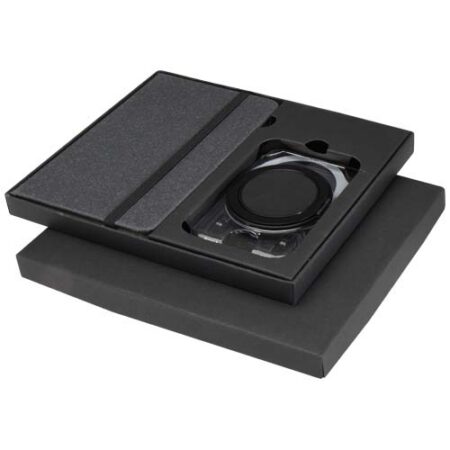 Kern A6 hard cover notebook and MagSafe wallet gift set